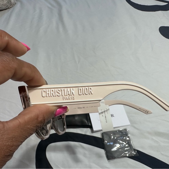 Christian Dior Women's Pink Sunglasses - Picture 9 of 10